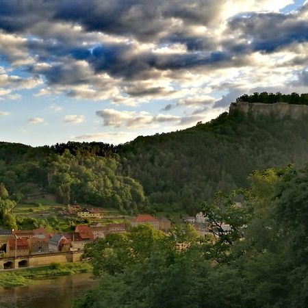 Апартаменты Luxusboofe - Ferienhaus Am Lilienstein Кёнигштайн-ан-дер-Эльбе Экстерьер фото